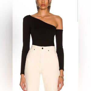 L’agence Hattie Long Sleeve Off On Shoulder Top size L NWT